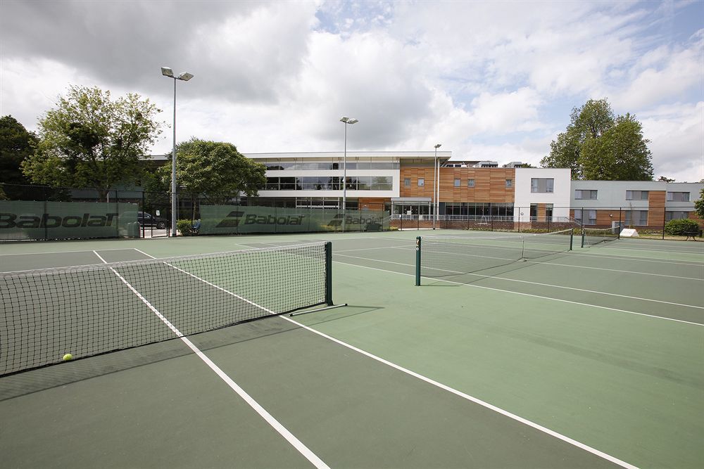 Hôtel Bisham Abbey National Sports Centre à Marlow  Extérieur photo